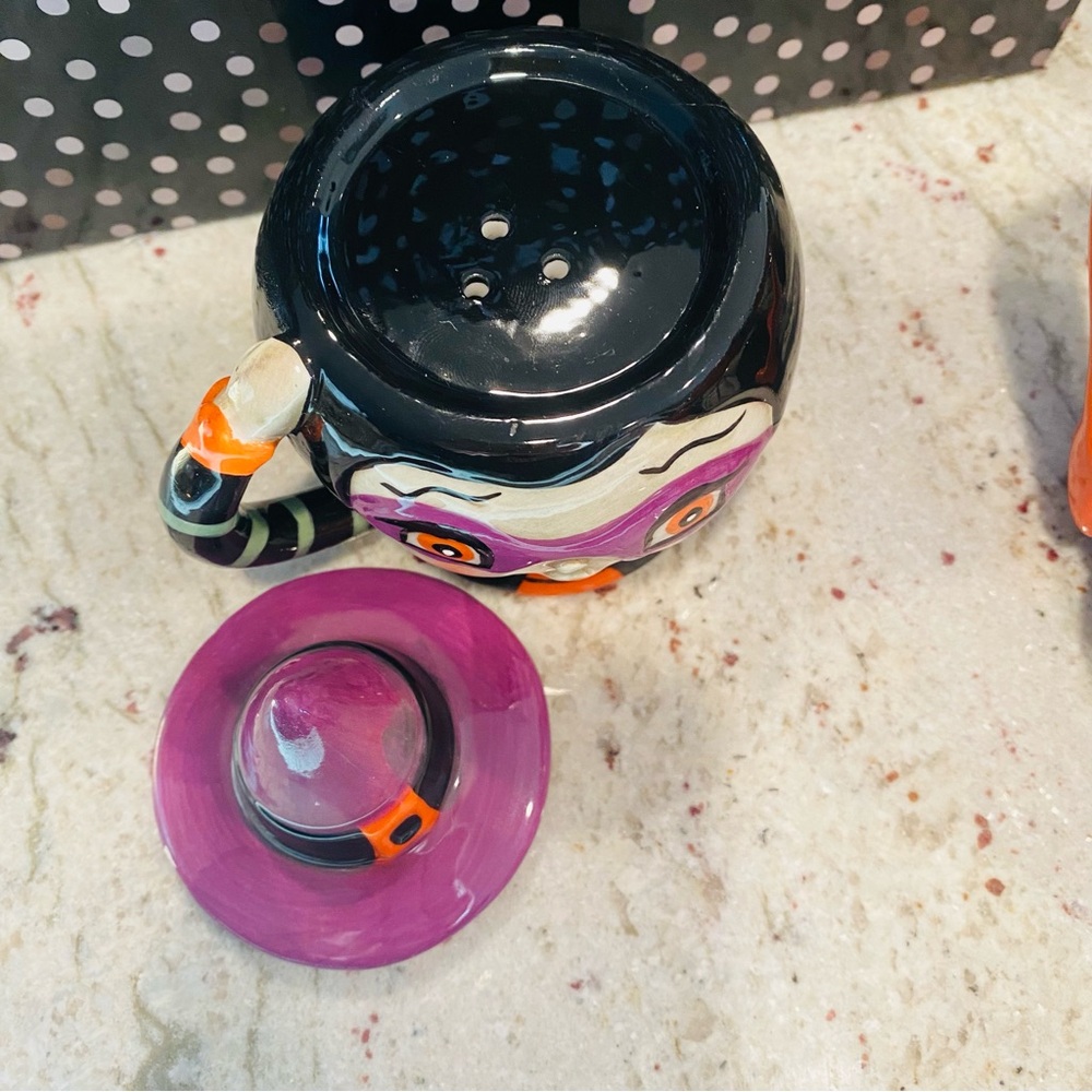 Johanna Parker Witch Hat Salt & Pepper Shaker Vintage Style Halloween Transpac - Picture 8 of 11